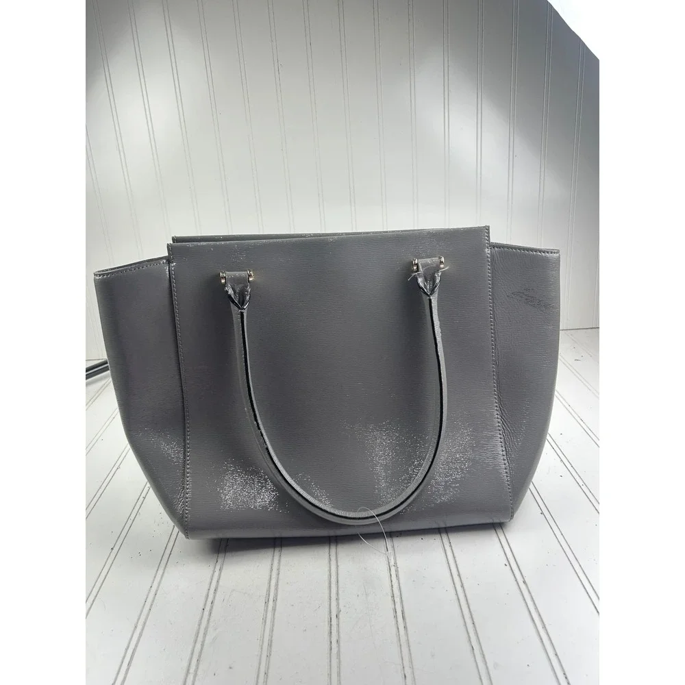 Kate Spade New York Hare Gray Camryn Bixby Place Leather Shoulder Bag $500